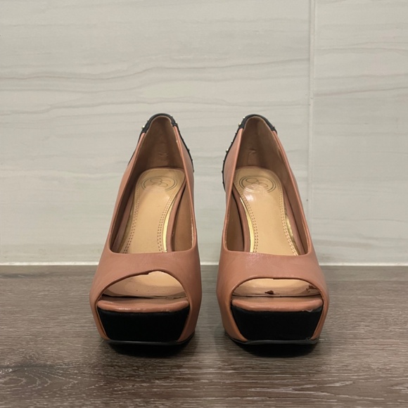 Jessica Simpson peep toe platform heels - Picture 2 of 8